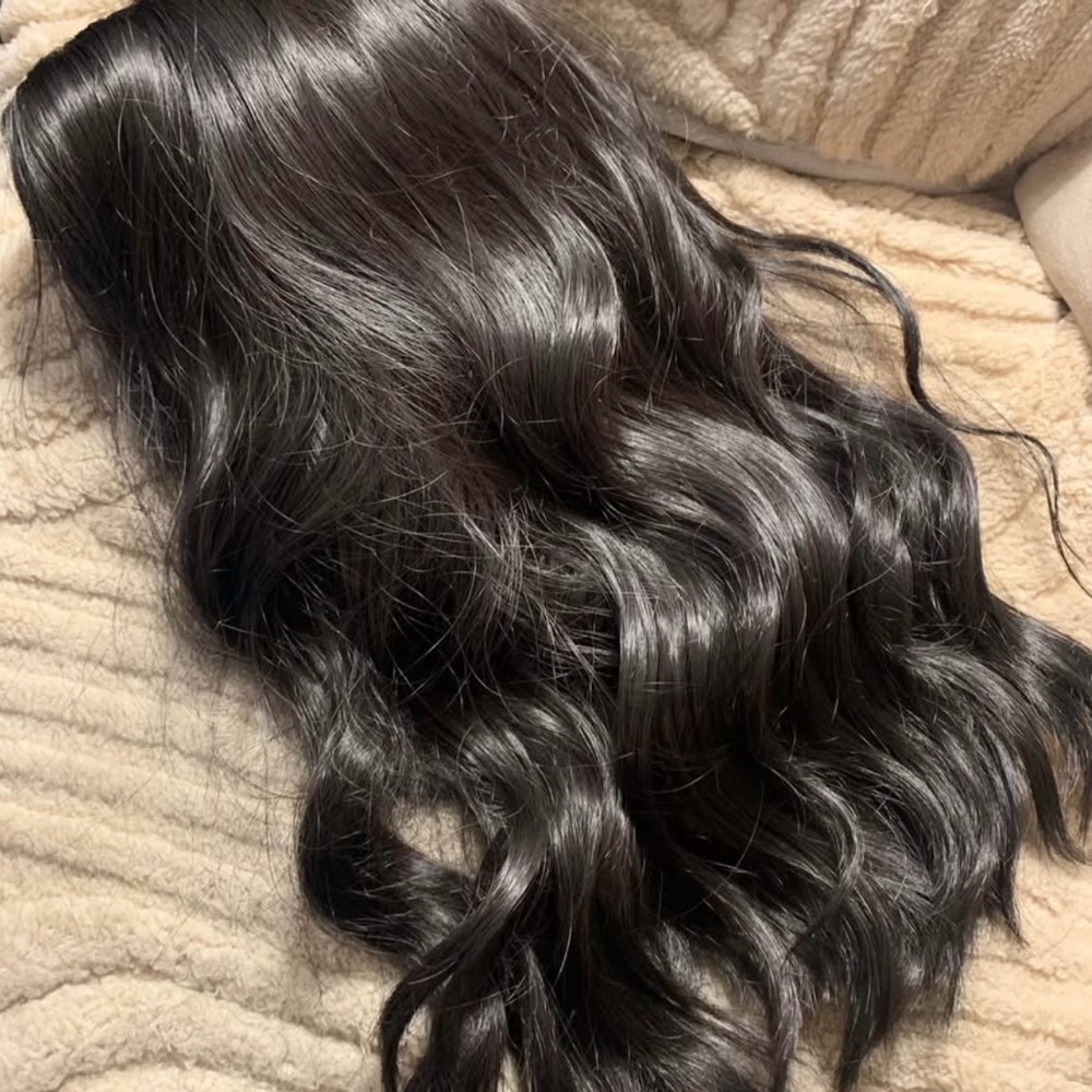 Luxurious Black Hair Extension